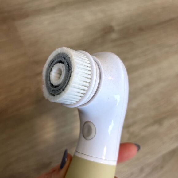 Vanity Planet Facial Scrubbing Brush Electric Skincare Self Care White Tan - Picture 11 of 14